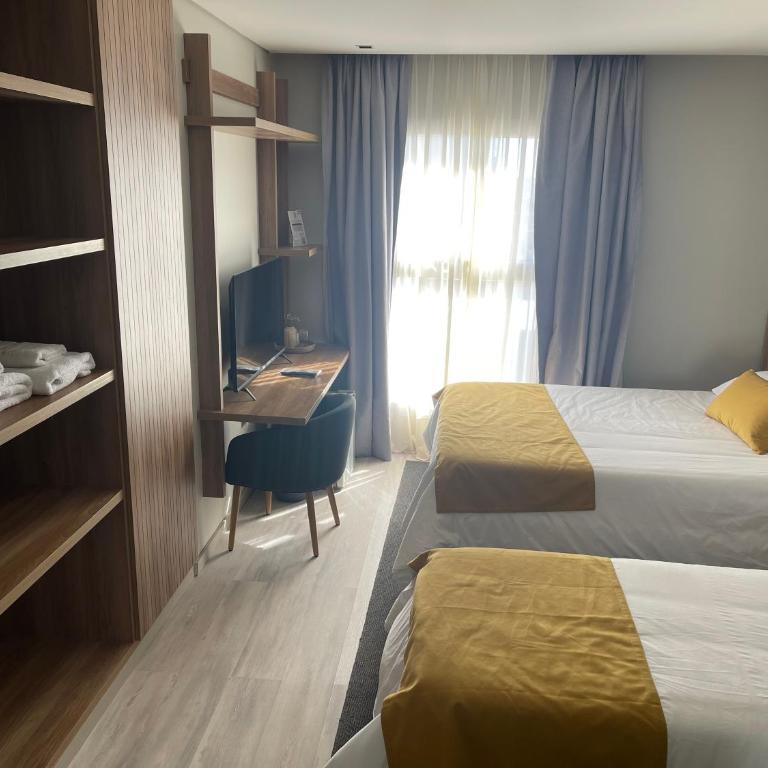 Urban Suites Oliva - Triple Room - 1