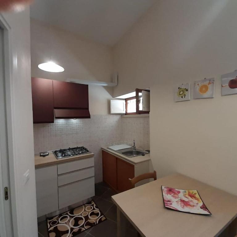 Ruggero 98 - Appartamento con 2 Camere da Letto - 9