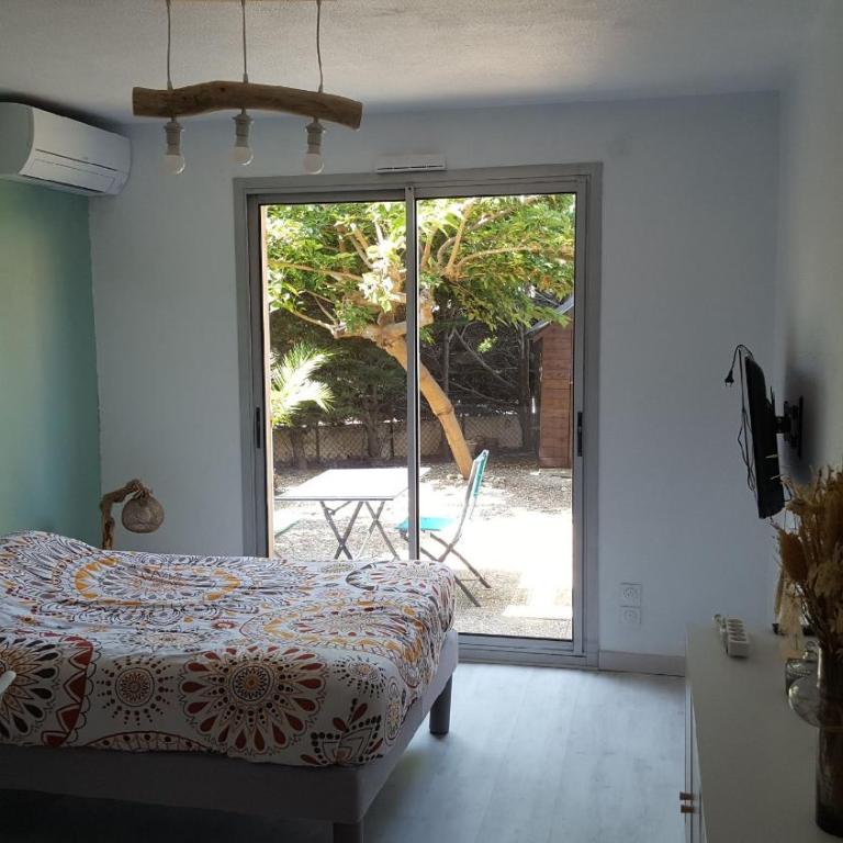 Grand jardin, plage, agréable, hôte reactif - Apartment mit 1 Schlafzimmer - 4