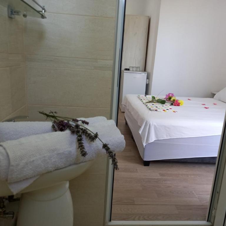 Apartments Verona - Deluks Dvokrevetna Soba sa Bračnim Krevetom i Balkonom - 5