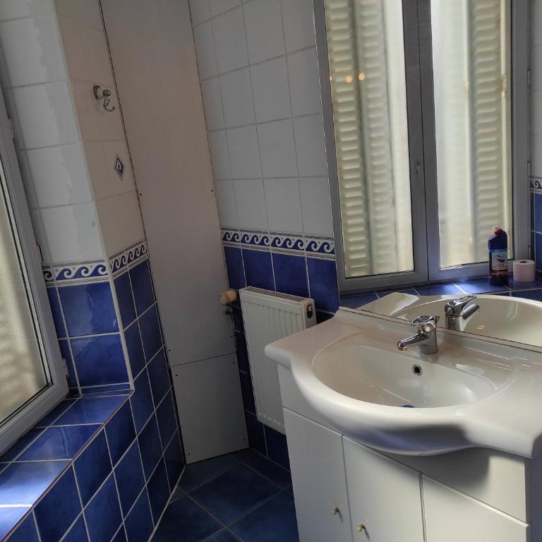 Bel appartement proche toutes facilités - Apartment mit 2 Schlafzimmern - 12