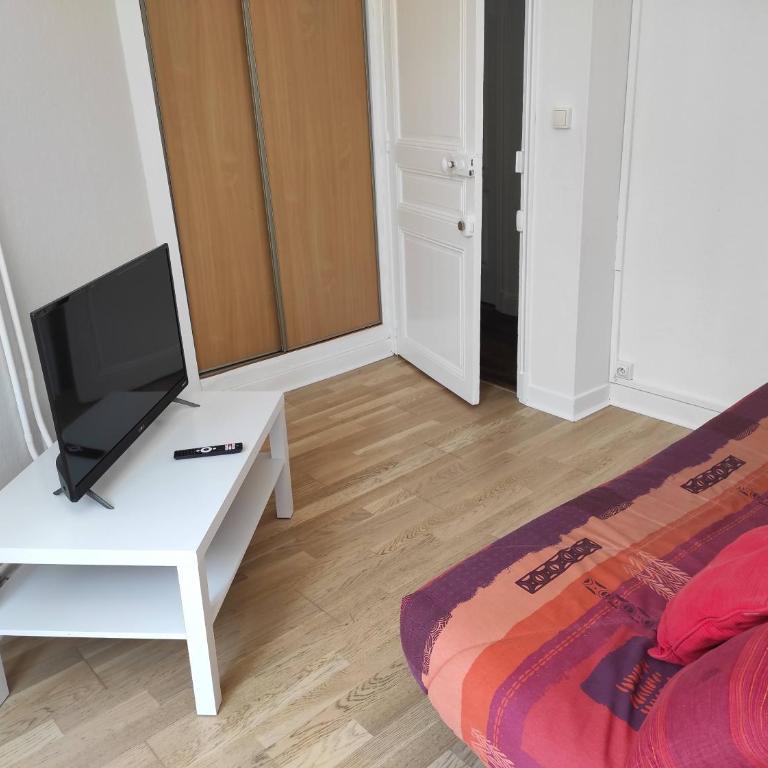 Bel appartement proche toutes facilités - Apartment mit 2 Schlafzimmern - 2