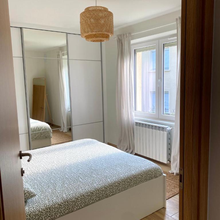 T3 rénové, jardin parking & garage privé, proche centre - Casa de 2 dormitorios - 10