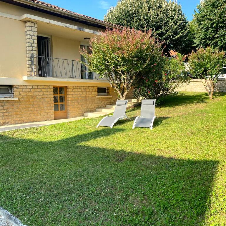 T3 rénové, jardin parking & garage privé, proche centre - Casa de 2 dormitorios - 21