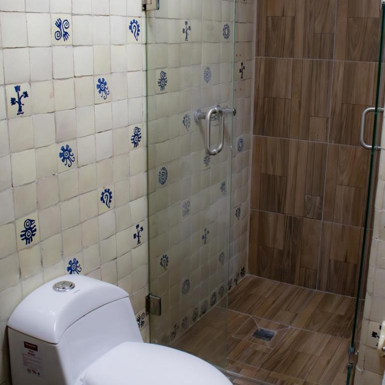Suites Las Plazas - Apartamento con balcón - 6
