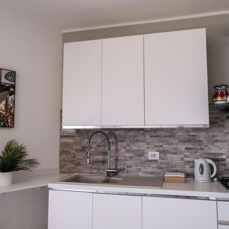 Isola Bella Luxury View - Appartamento con 3 Camere da Letto - 17