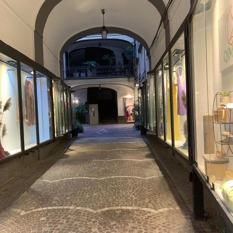 Dimora Chiaia - Camera King con Balcone - 6