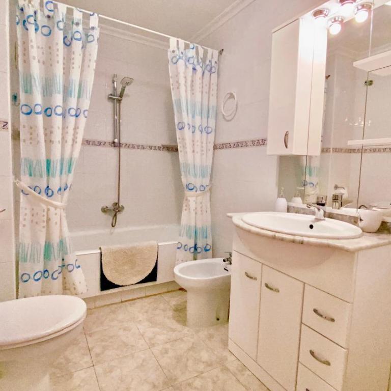 Beautiful Apartment near Playa de los Locos - One-Bedroom Apartment - 23
