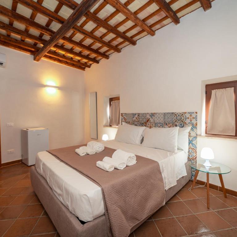 Sicily Home-affittacamere mediterraneo - Camera Matrimoniale con Bagno Privato - 2