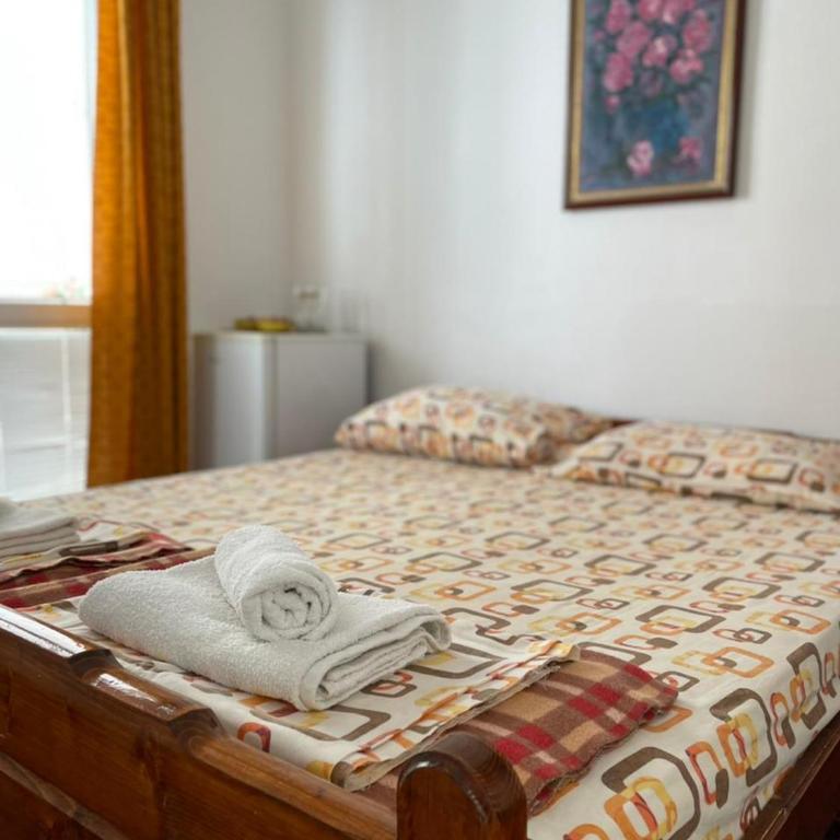 Jelić apartmani - Dvokrevetna Soba sa Bračnim Krevetom i Balkonom - 3