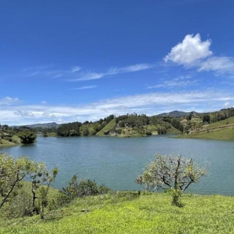 Cozy lakefront House for 6 (Guatape dam) - Casa de 2 dormitorios - 8
