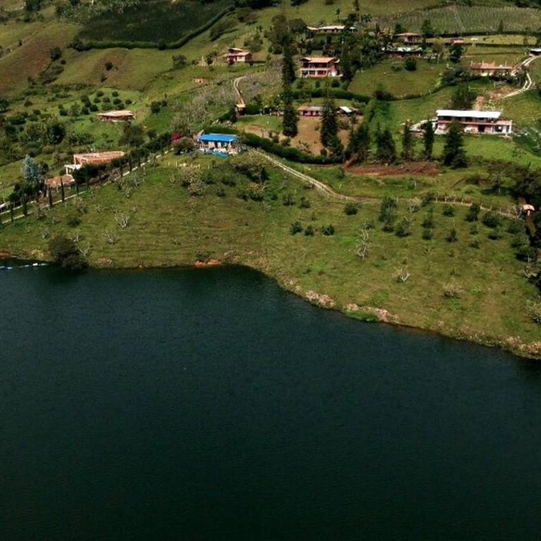 Cozy lakefront House for 6 (Guatape dam) - Casa de 2 dormitorios - 9