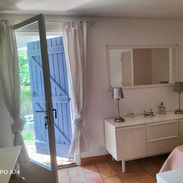 Bastide la Bohême - Two-Bedroom Apartment - 10