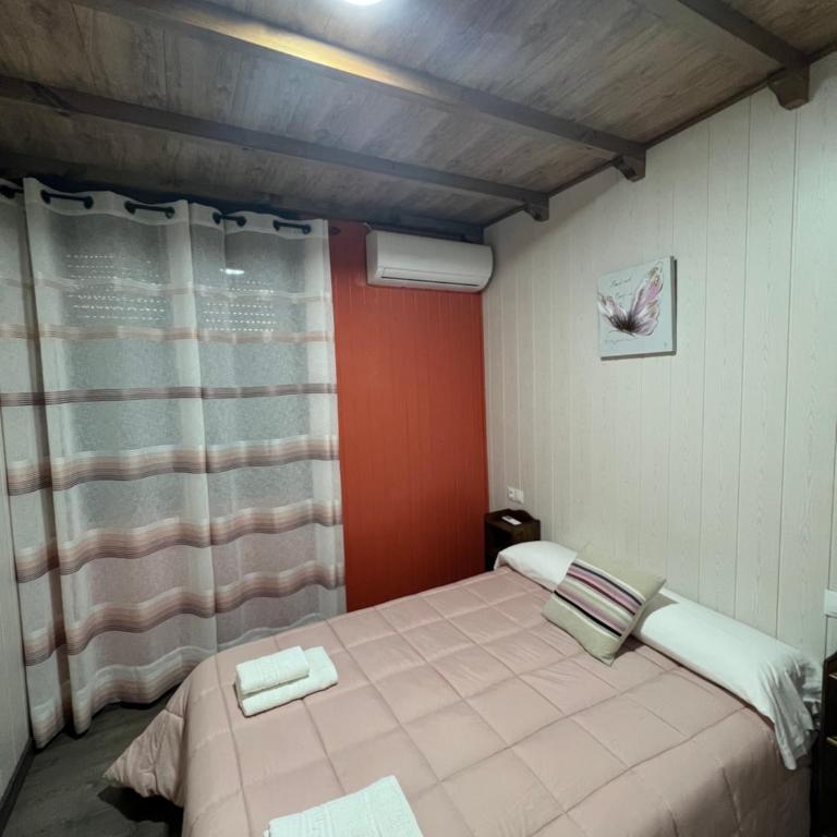 Alojamiento Cerro de las Salinas - Habitación Doble con baño privado - 11