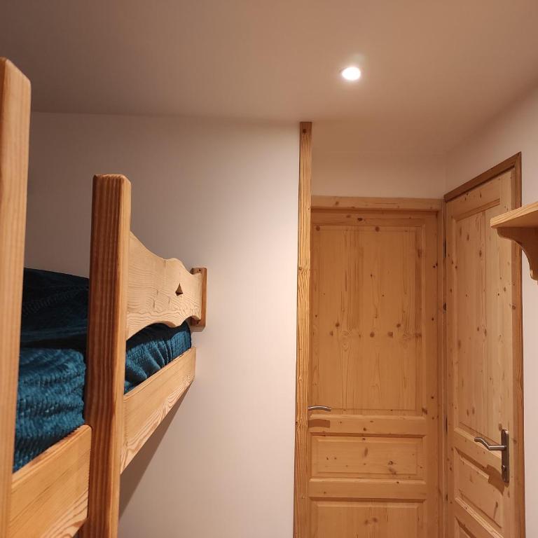 Appartement 3 étoiles avec balcon, vue montagne à Méribel Mottaret - Two-Bedroom Apartment - 16