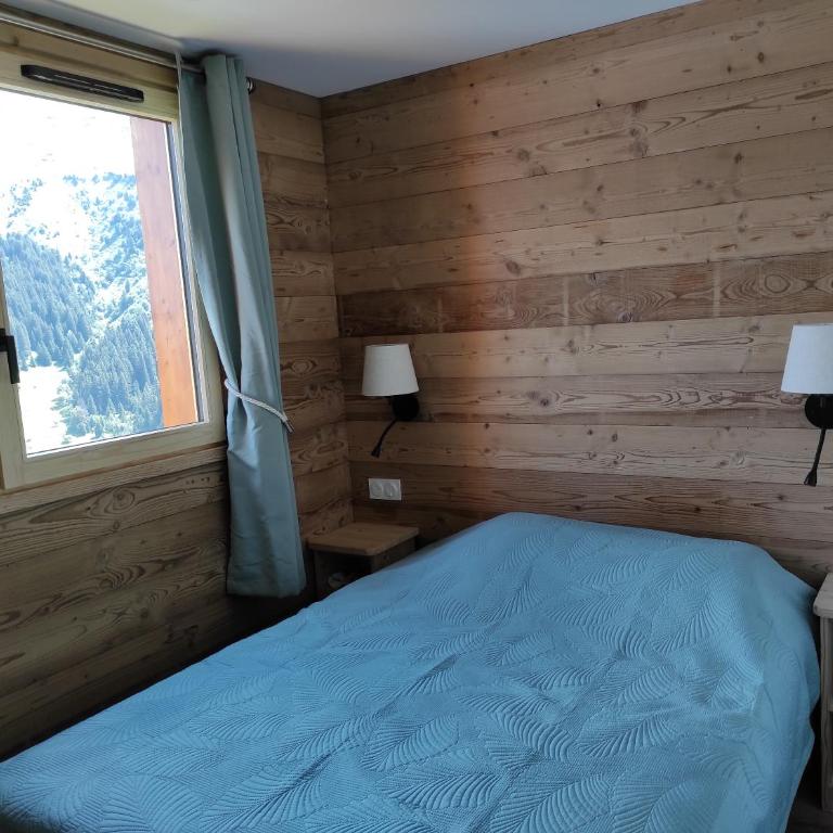 Appartement 3 étoiles avec balcon, vue montagne à Méribel Mottaret - Two-Bedroom Apartment - 12