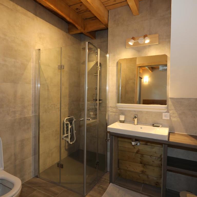 Chalet classé 5 étoiles avec bain nordique entièrement neuf - Chalet - 23