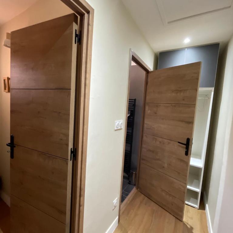 Chambre d'hôtes avec Jacuzzi Ventoux Cocoon - Chambre Double avec Salle de Bains Privative - 14