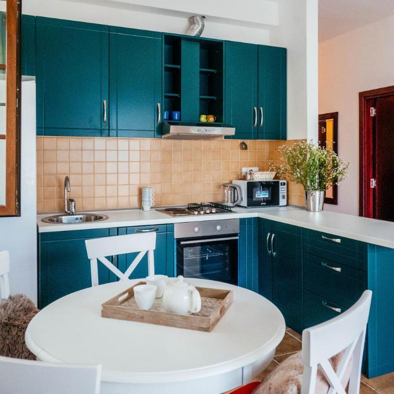 Villa Chantal - Two-Bedroom Apartment - 10