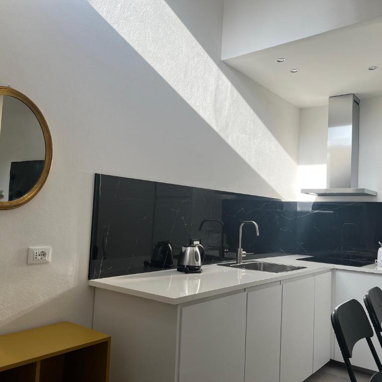 Casa Cielo Universitas - One-Bedroom Apartment - 2