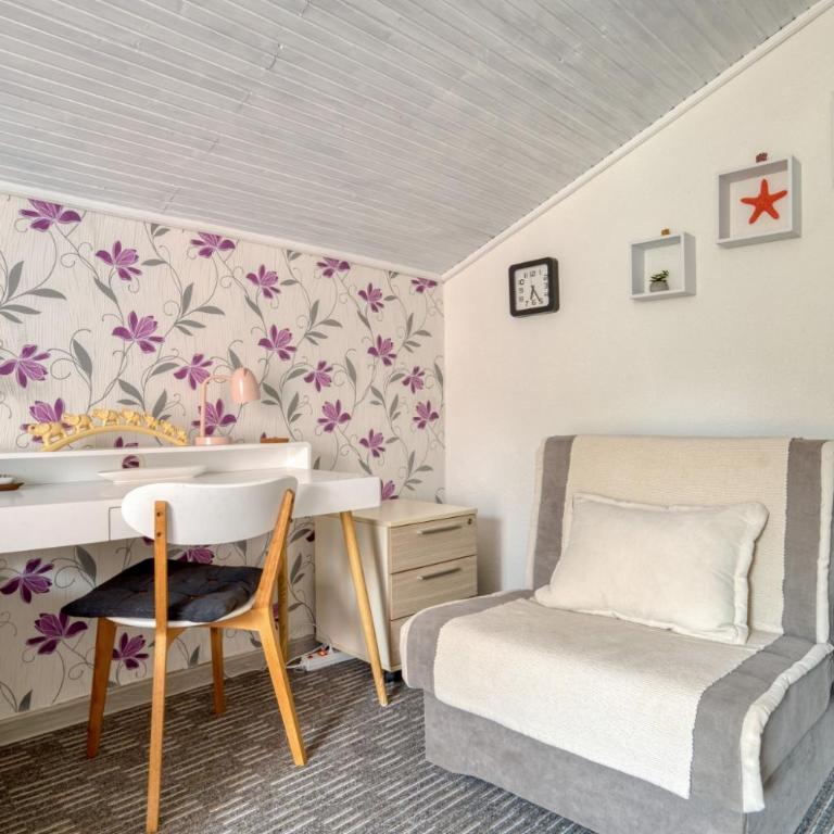 Baka Zlata Apartments - Suite sa Bračnim Krevetom (King-size) i Balkonom - 3