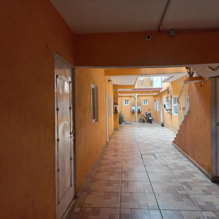 Cómodo & confortable apartamento. 5 minutos del aeropuerto - Apartamento de 1 dormitorio - 14