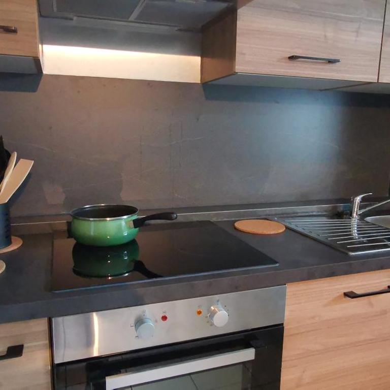 Rêve de Bisca Appartement spacieux climatisé avec jardin privatif piscine et parking privés - Appartement 1 Chambre - 72