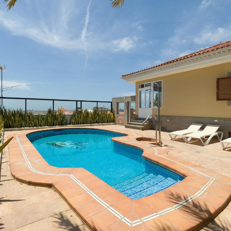 Sonnenland Hill Villas - Three-Bedroom Villa - 1