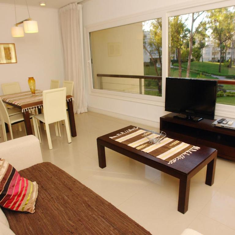 Green Park en Punta del Este - One-Bedroom Apartment with Lake View - 5