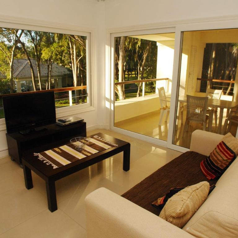 Green Park en Punta del Este - One-Bedroom Apartment with Lake View - 13