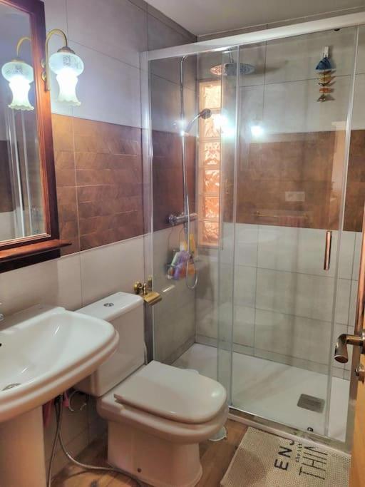 Balcon al Mediterráneo - Three-Bedroom Apartment - 16