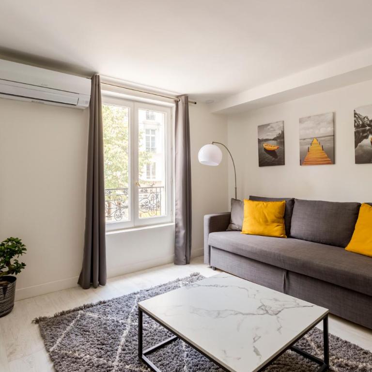 Design 1 BDR with AC - One-Bedroom Apartment - 6