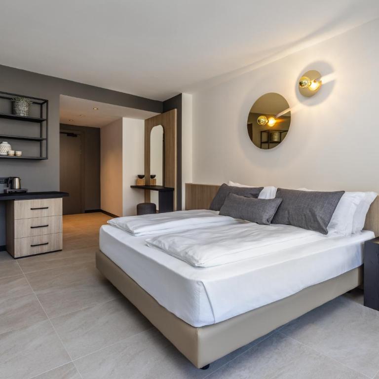 Gardea SoulFamily Resort - Zimmer mit Kingsize-Bett und Balkon - 3
