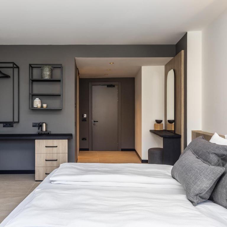Gardea SoulFamily Resort - Zimmer mit Kingsize-Bett und Balkon - 2