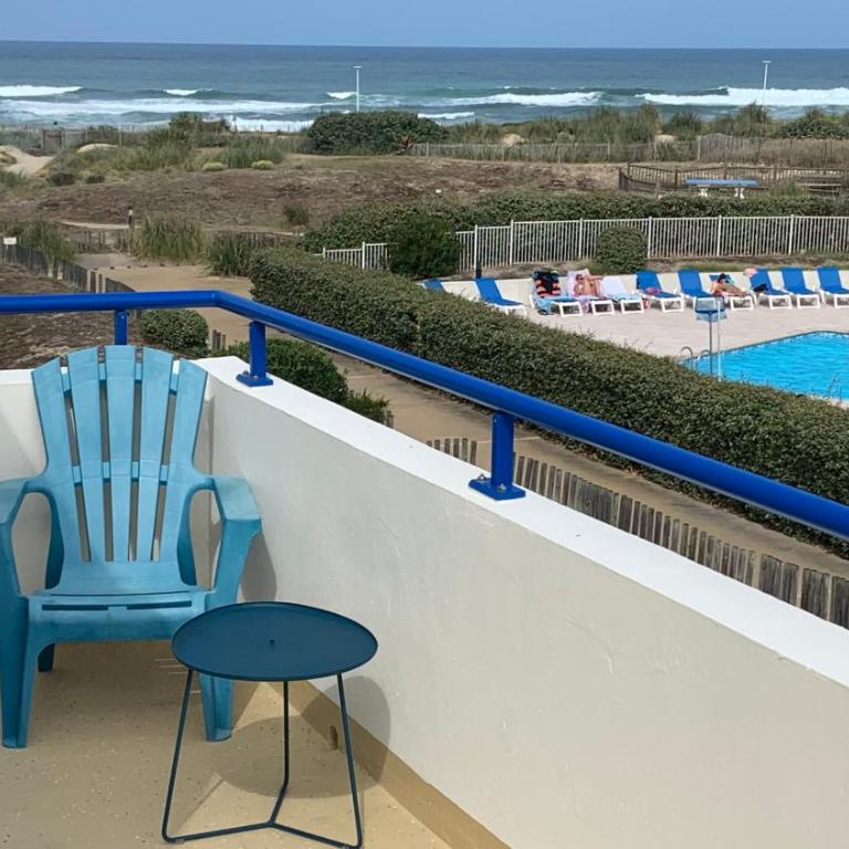VUE OCEAN avec TERRASSE 30 m2 - 2 CHAMBRES parking privatif et piscine en été - Appartamento con Vista Mare - 5