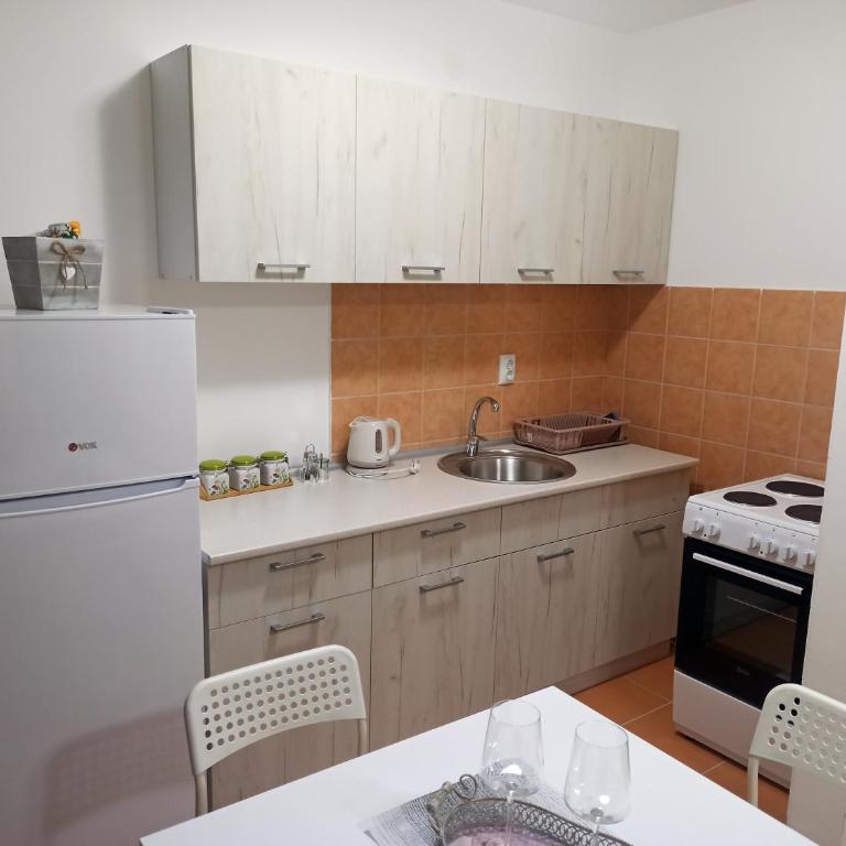Apartman Vera - One-Bedroom Apartment - 15