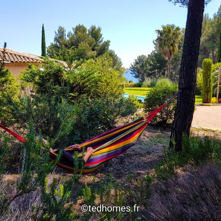 Villa Eléonore - plage à pied vue mer piscine sans vis-à-vis jardin 3600m² - Ted Home - Villa Supérieure - 26