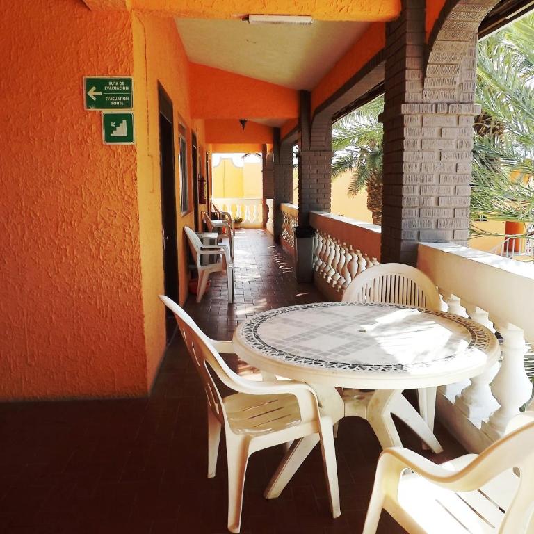 Hotel La Hacienda de la Langosta Roja - Habitación con 2 camas grandes - 3