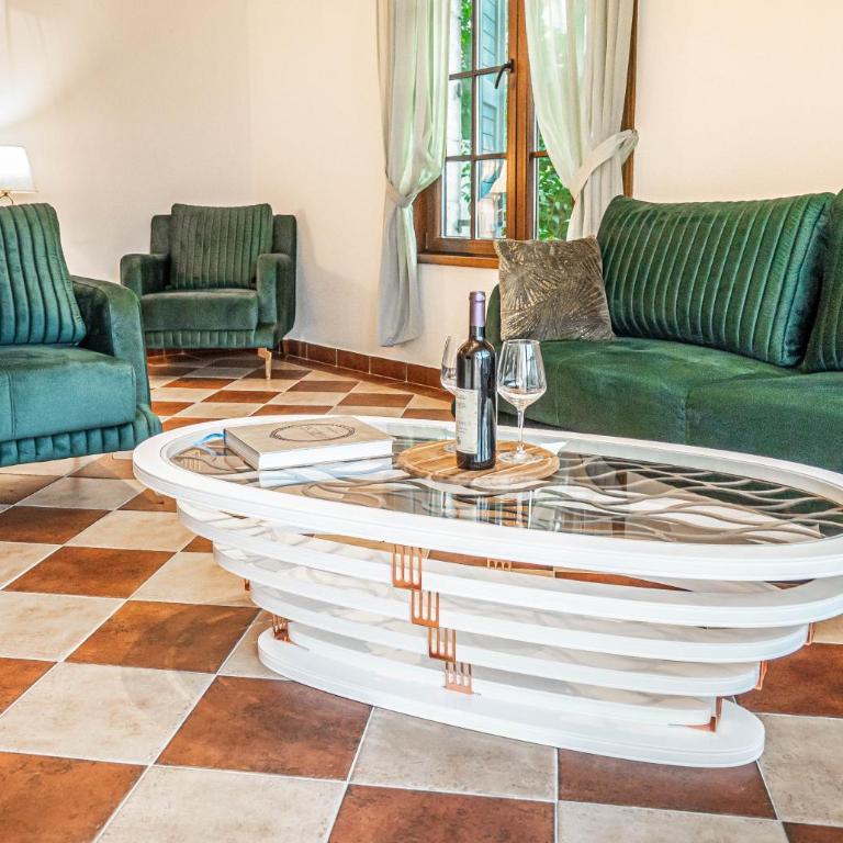 Villa Chantal - Apartment with Sea View - 1