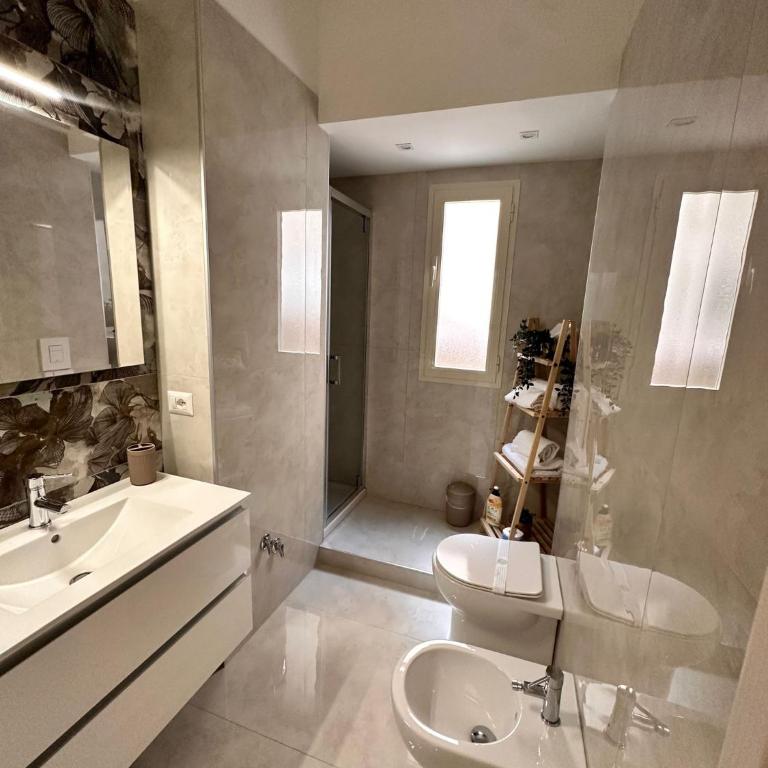 Royal Flower - Classic Quadruple Room - 6