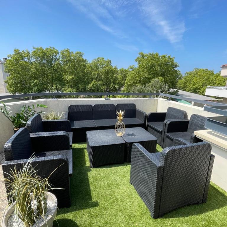 BnGo I Immense RoofTop Lyon I 2 chambres, 2 places parkings, 2 immenses terrasses, 8 personnes - Appartement 2 Chambres avec Terrasse - 12