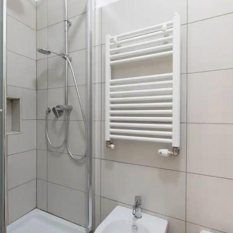 Quiet with large terrace in Spanish Steps area - Two-Bedroom Apartment - 3