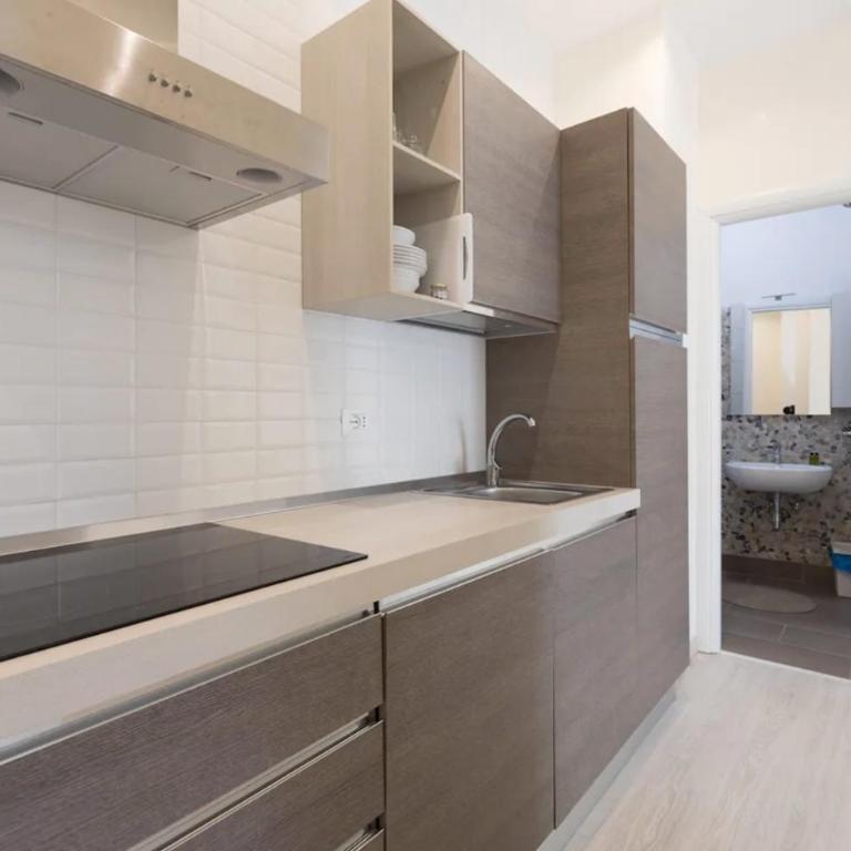 Quiet with large terrace in Spanish Steps area - Two-Bedroom Apartment - 7