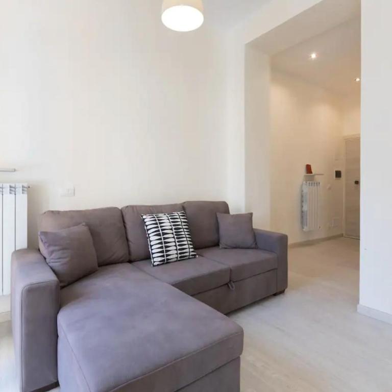 Quiet with large terrace in Spanish Steps area - Two-Bedroom Apartment - 9