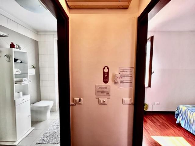 Casanova Room - Double Room with Private Bathroom - 16