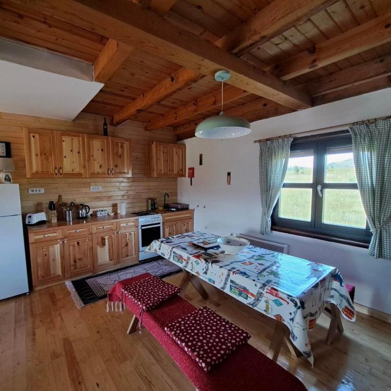 Mountain Soul Rest - Three-Bedroom House - 5