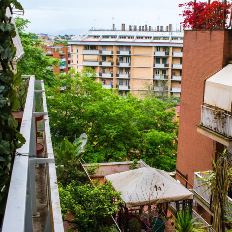 Traversari 27 - Camera Tripla con Balcone - 1