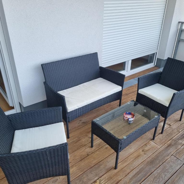 Traumapartment neben Universität und Lakeside in Klagenfurt am Wörthersee ! - Apartment mit 1 Schlafzimmer - 24