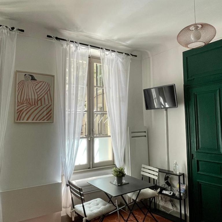 Le Petit Pilat - Studio de charme en hyper centre avec climatisation - Studio-Apartment - 4