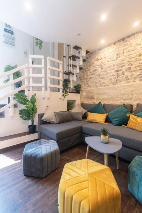 Duplex Parisien charmant en face métro13 - Apartamento de 1 dormitorio - 2